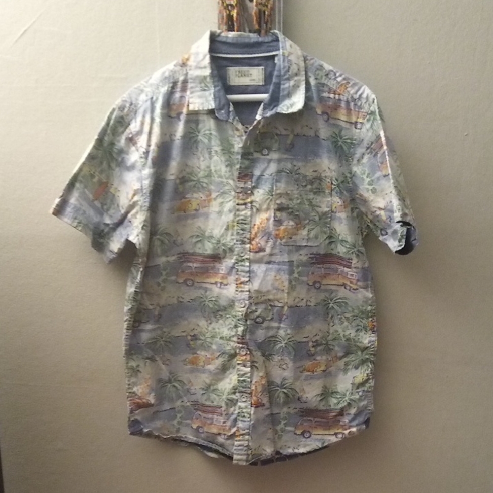 Free Planet Blue and Green Casual Button Down Shirt